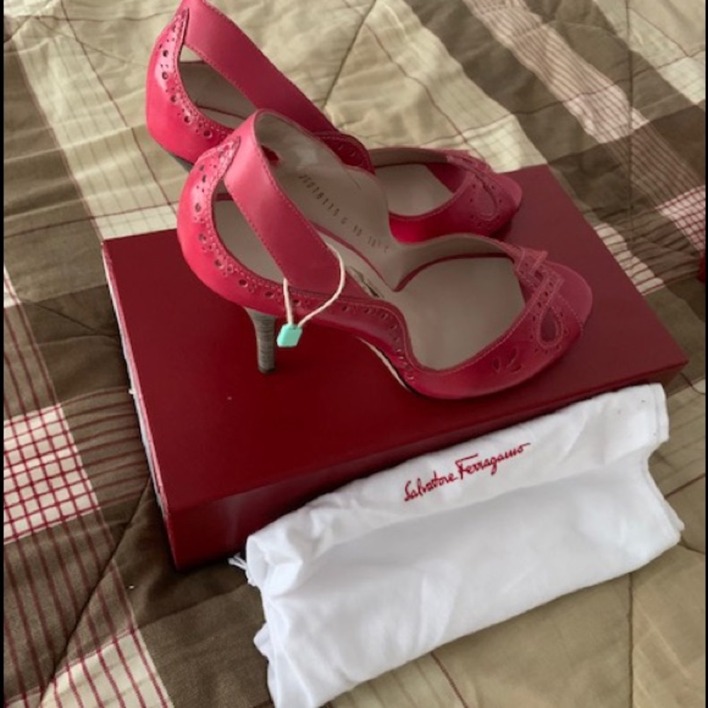Women’s Ferragamo Pumps
